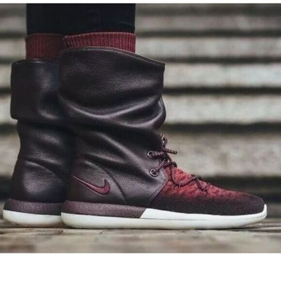Nike Roshe Two Flyknit Hi 861708-600 Deep Burgundy-
Red Women Size 10 Boots - Picture 1 of 13